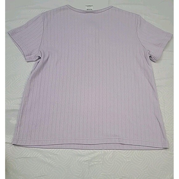 Blair medium size 60% cotton, 40% polyester garment. purple Color - Picture 1 of 4